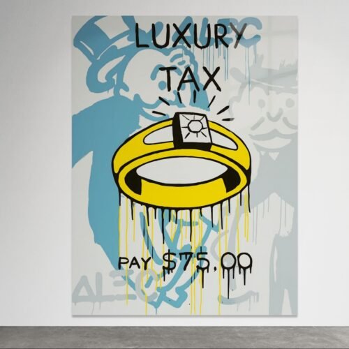 Pop art paveikslas ant metalo su auksiniu žiedu ir fraze „Luxury Tax“